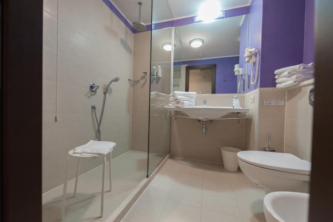 Kona Hotel Verona By Kleos Group Collection ネグラール エクステリア 写真