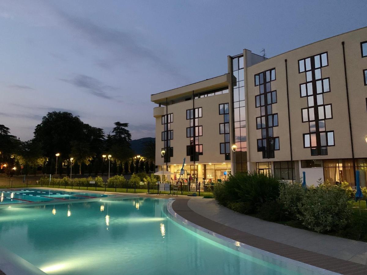 Kona Hotel Verona By Kleos Group Collection ネグラール エクステリア 写真
