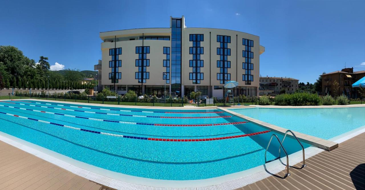 Kona Hotel Verona By Kleos Group Collection ネグラール エクステリア 写真