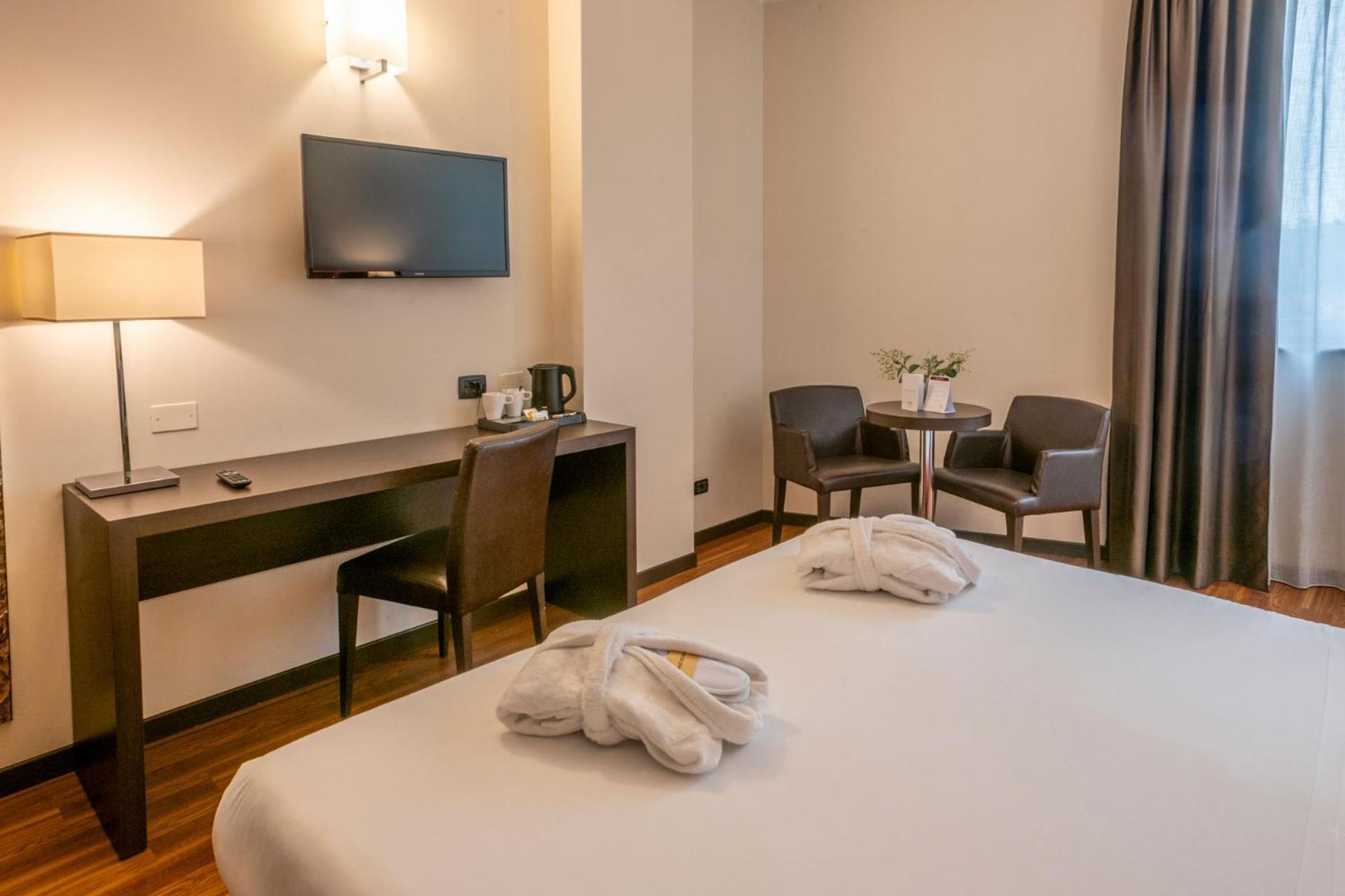 Kona Hotel Verona By Kleos Group Collection ネグラール エクステリア 写真